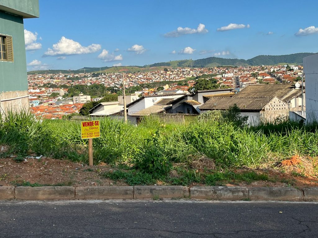 TERRENO – VIVENDAS DO BOSQUE