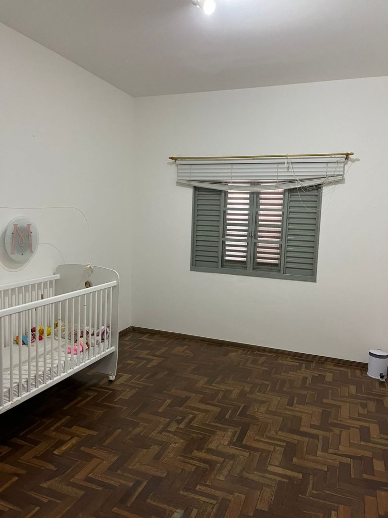 APARTAMENTO E CÔMODO COMERCIAL – CENTRO