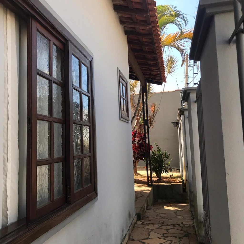 CASA – VILA PINTO – VARGINHA