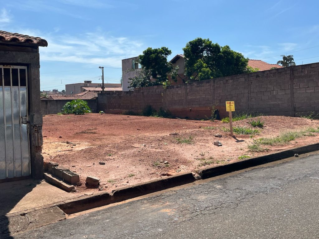 TERRENO – ANTONIO DE BRITO TERRENO – ANTONIO DE BRITO