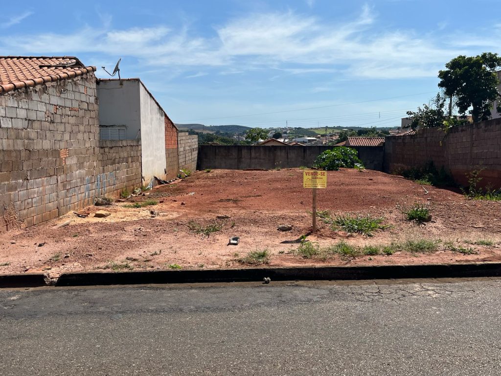 TERRENO – ANTONIO DE BRITO TERRENO – ANTONIO DE BRITO
