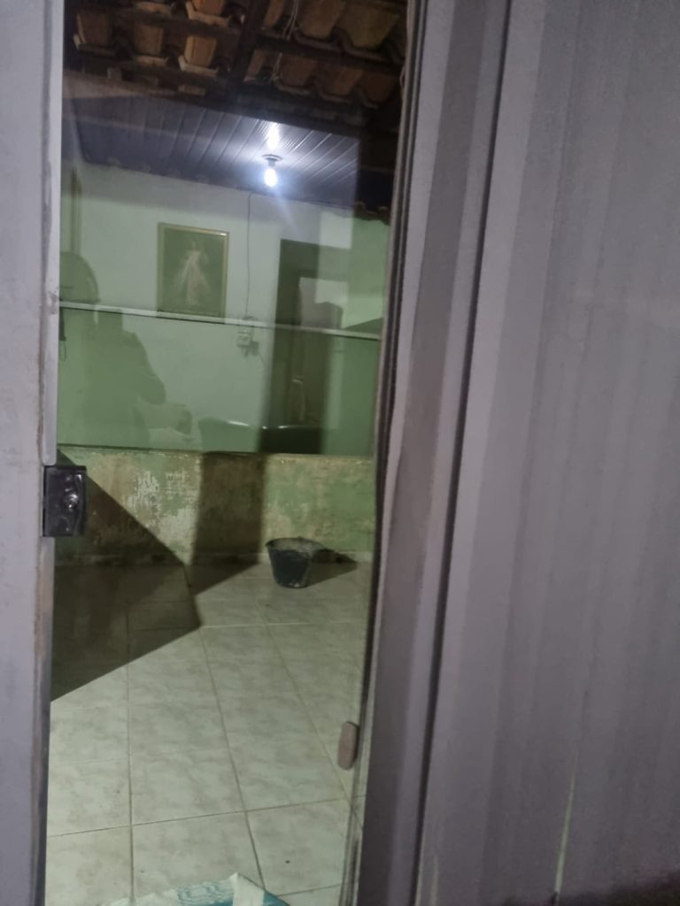 CASA – ALCIDES MESQUITA CASA – ALCIDES MESQUITA