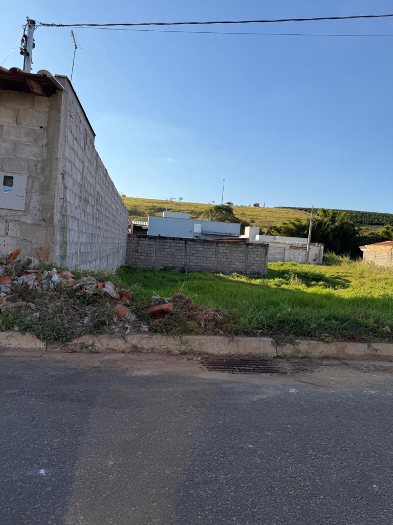 TERRENO – ANA ROSA