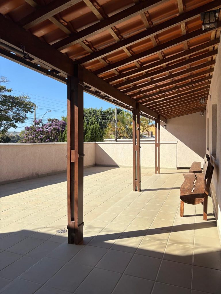 CASA E COMÉRCIO – CENTRO