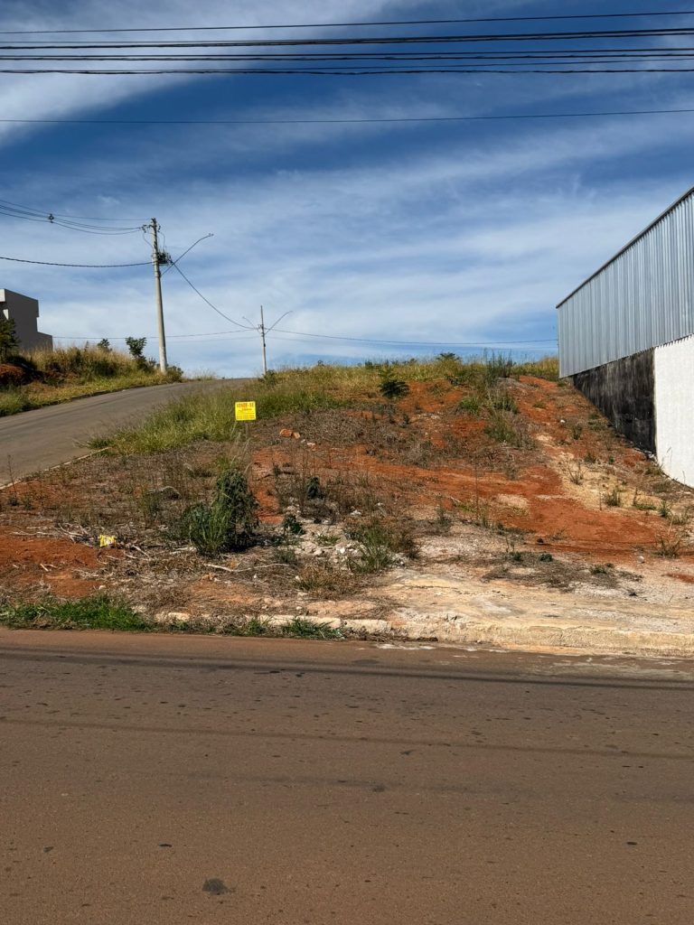 TERRENO – JARDIM IOLANDA