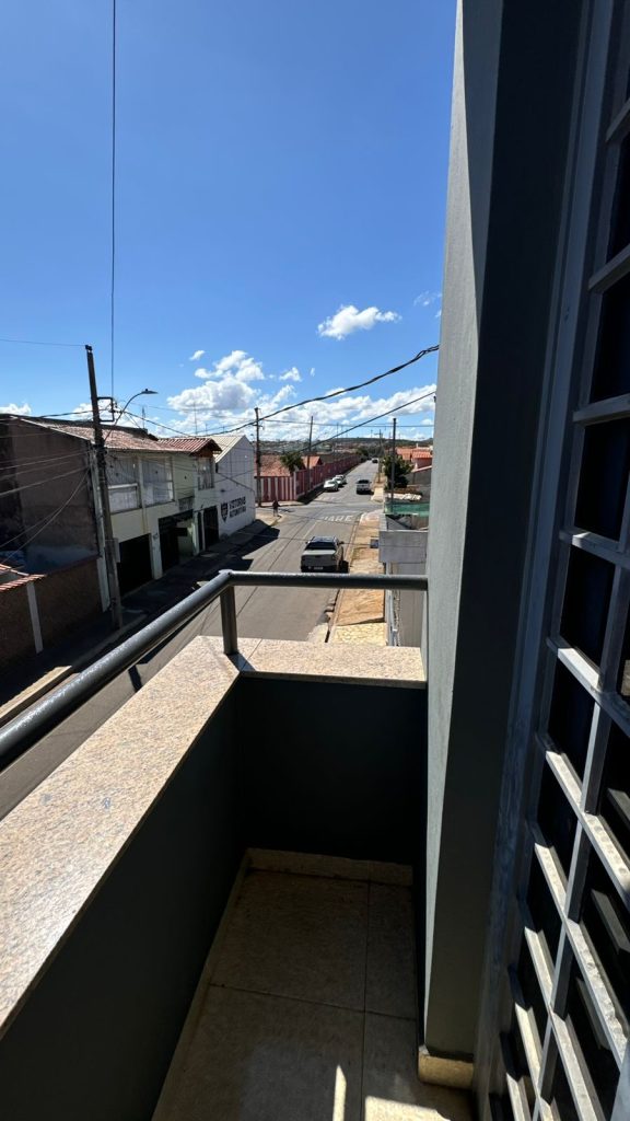 APARTAMENTO E COMERCIO – ALCIDES MESQUITA