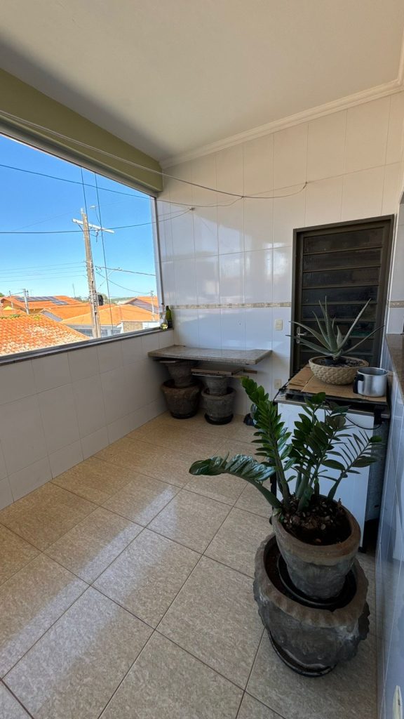 APARTAMENTO E COMERCIO – ALCIDES MESQUITA