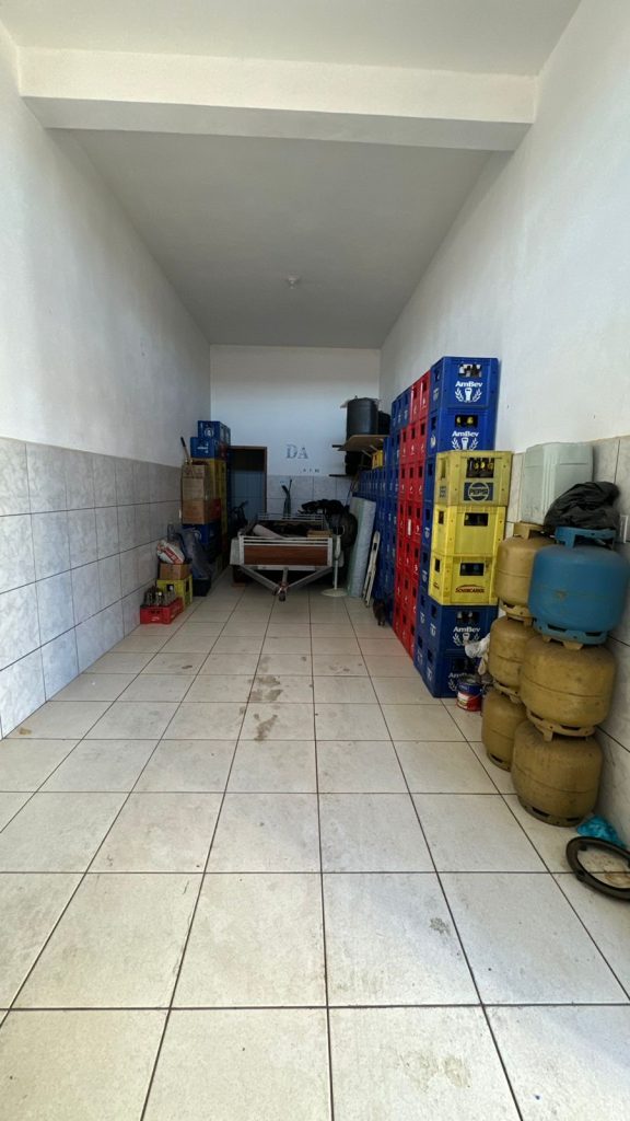 APARTAMENTO E COMERCIO – ALCIDES MESQUITA