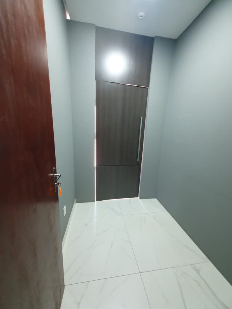 SALA COMERCIAL – EDIFICIO MANHATAN