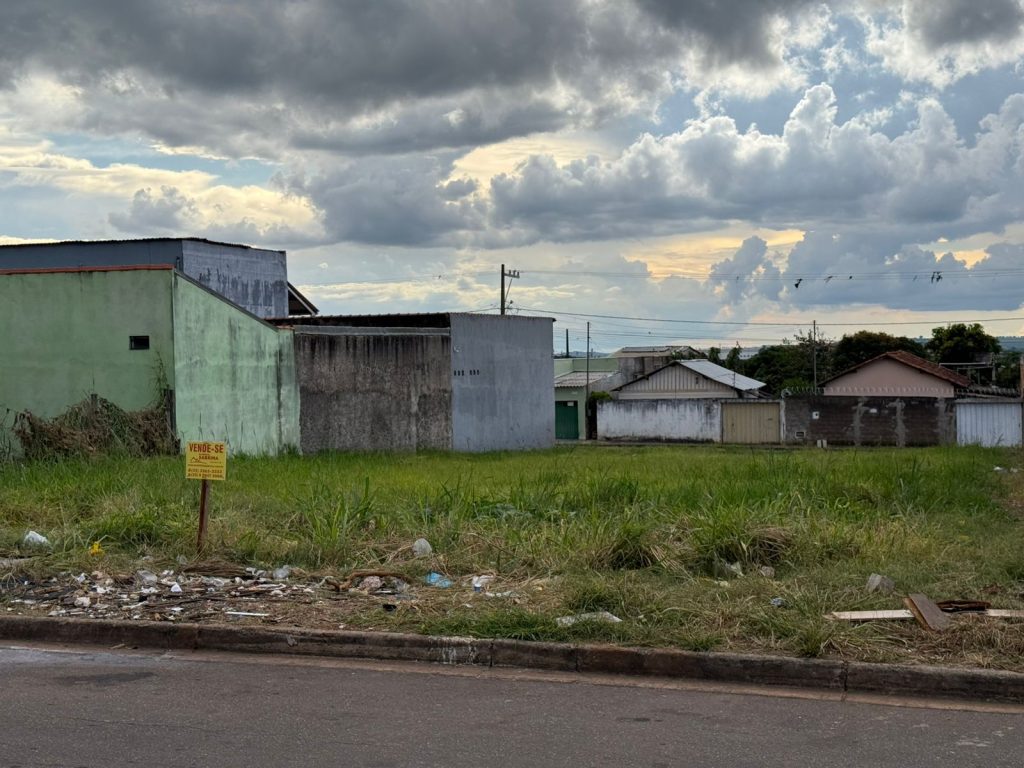 TERRENOS – ALCIDES MESQUITA