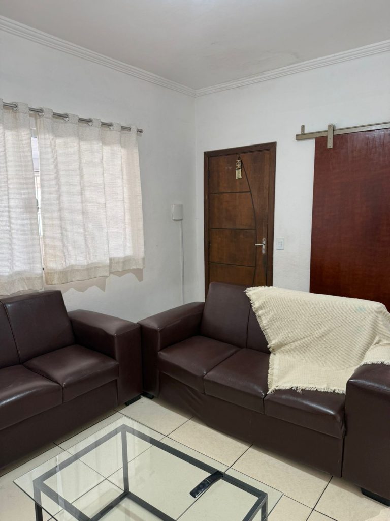 CASA – SANTA EDWIRGES