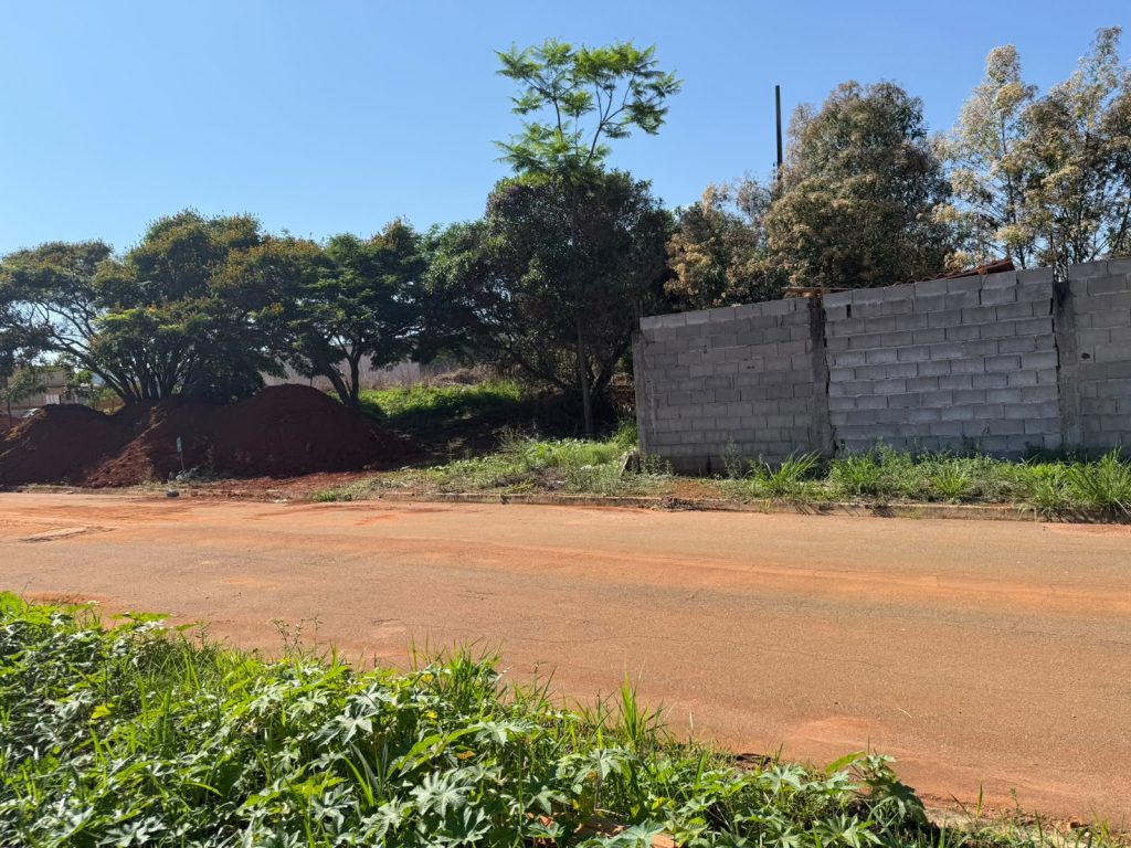 TERRENO – DO SÉCULO